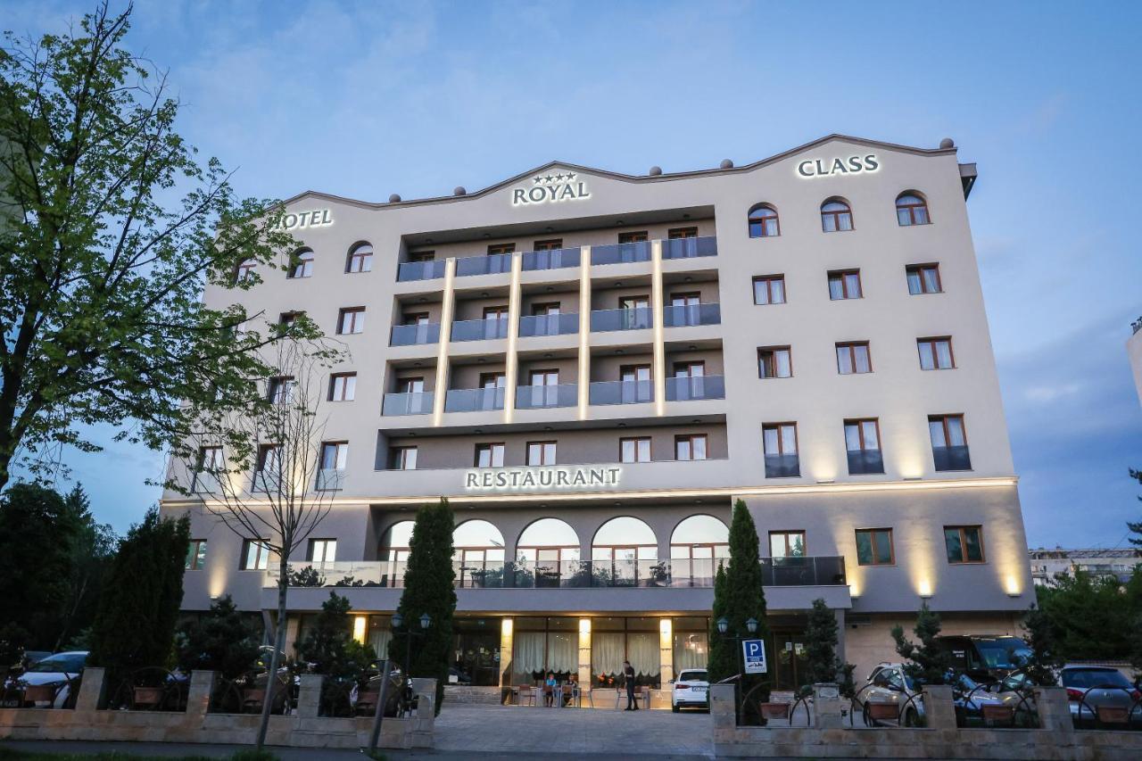 Royal Class Hotel